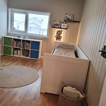 Modern House In Chain With Lovely Views! *