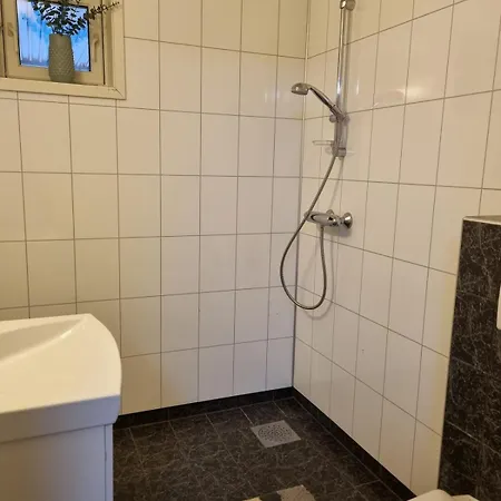 Modern House In Chain With Lovely Views! Hébergement de vacances Tromsø