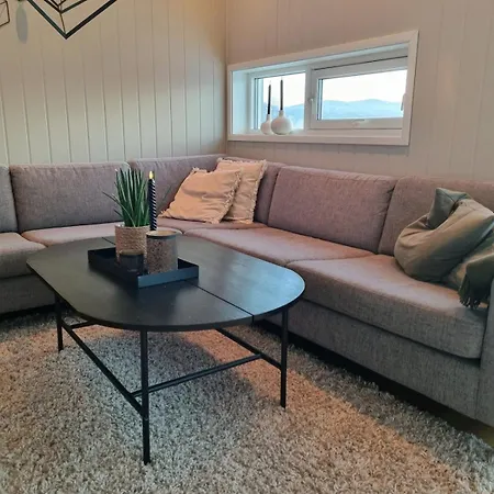 Modern House In Chain With Lovely Views! 펜션 *